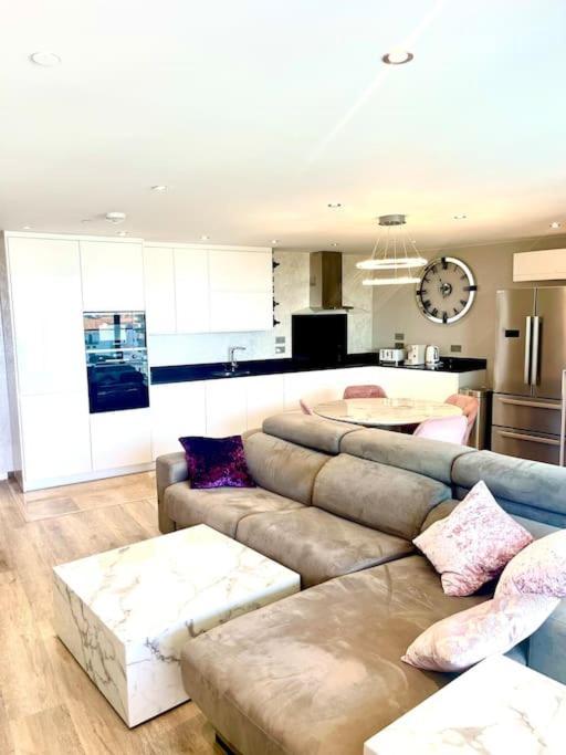 Ocean Village High Floor Luxury Modern Apartment Gibraltar Ngoại thất bức ảnh