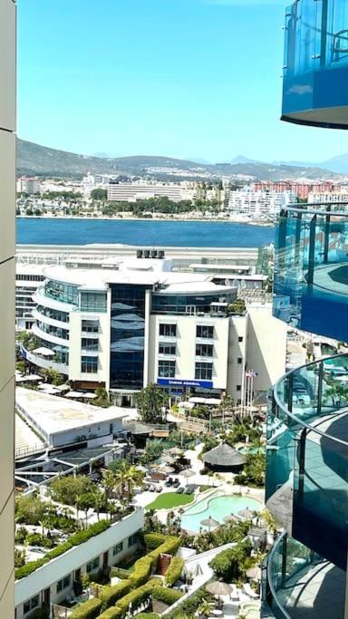 Ocean Village High Floor Luxury Modern Apartment Gibraltar Ngoại thất bức ảnh
