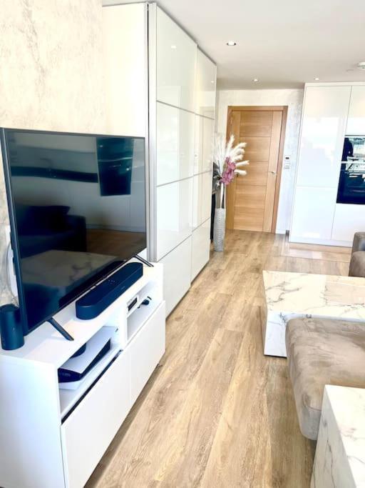 Ocean Village High Floor Luxury Modern Apartment Gibraltar Ngoại thất bức ảnh