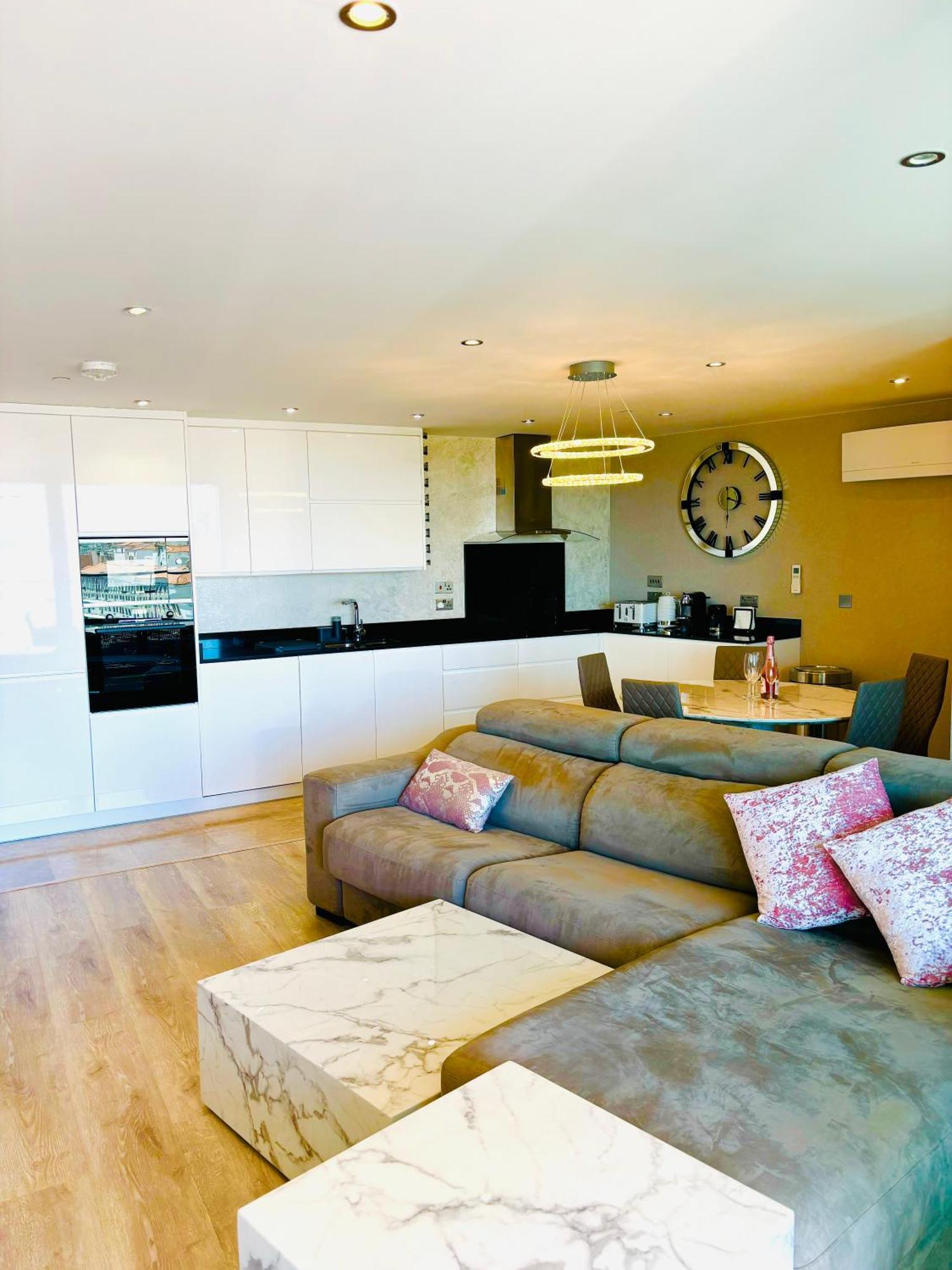 Ocean Village High Floor Luxury Modern Apartment Gibraltar Ngoại thất bức ảnh