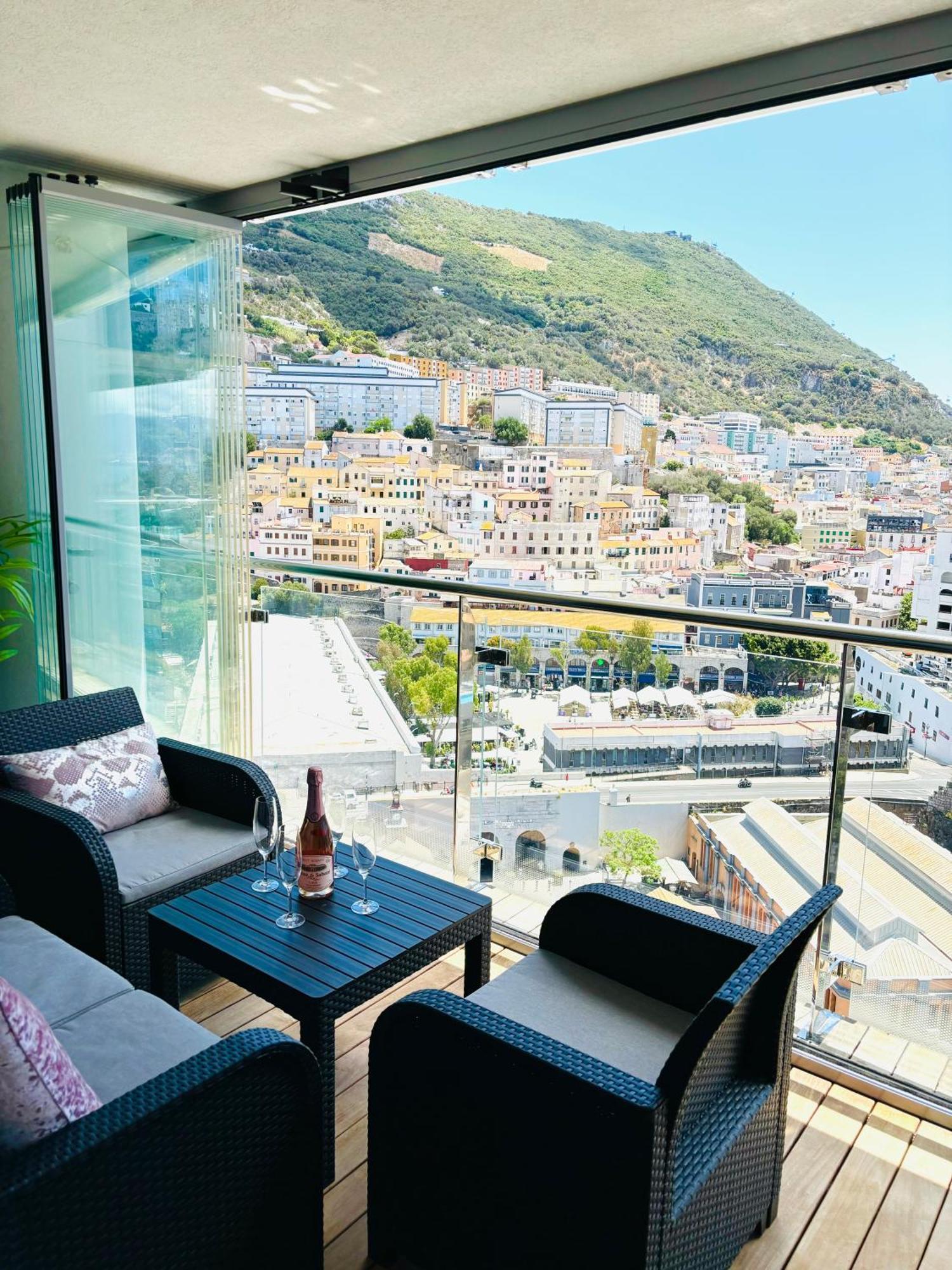 Ocean Village High Floor Luxury Modern Apartment Gibraltar Ngoại thất bức ảnh