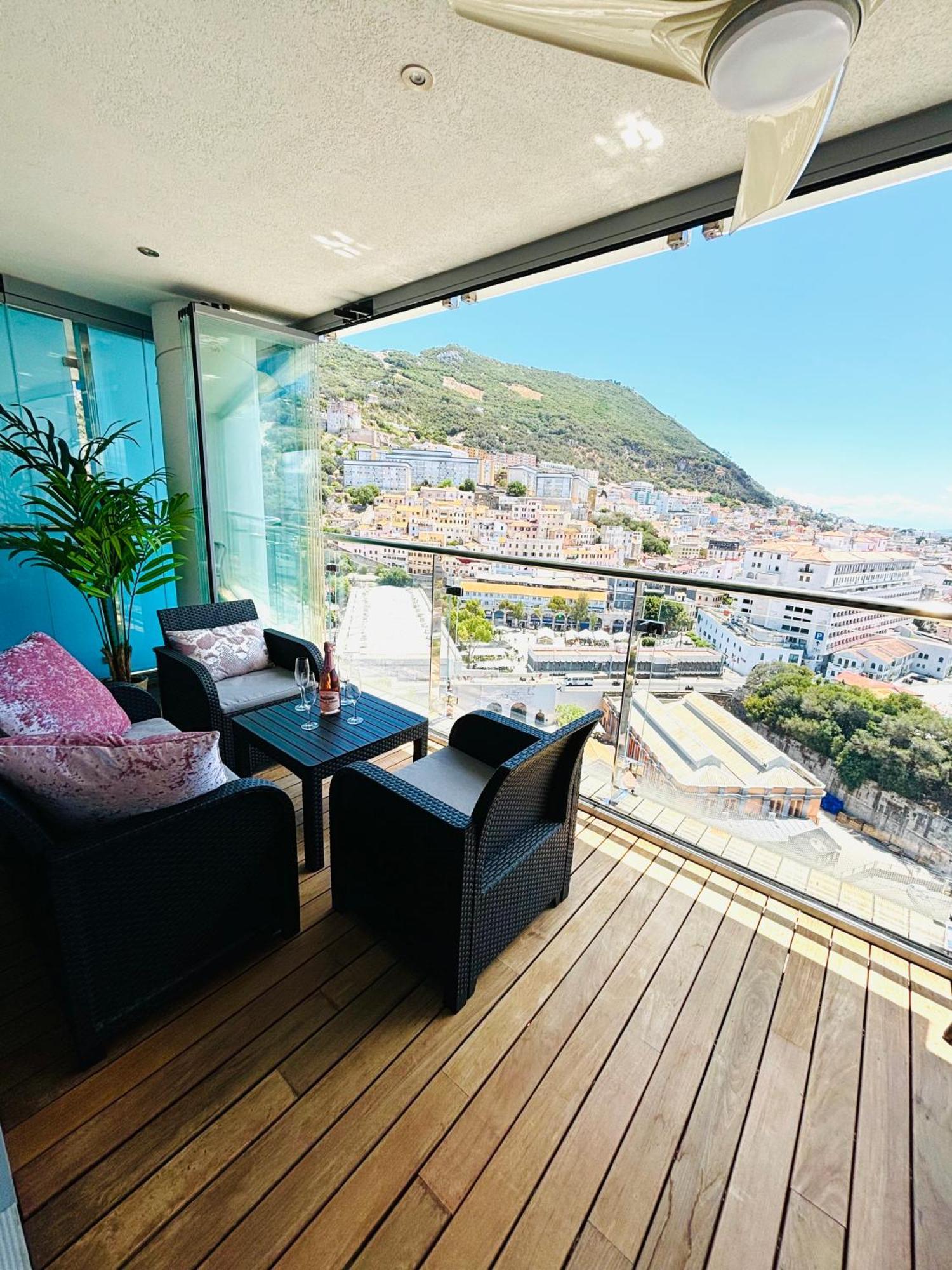 Ocean Village High Floor Luxury Modern Apartment Gibraltar Ngoại thất bức ảnh
