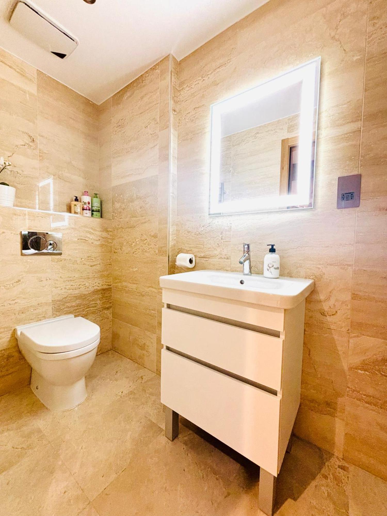 Ocean Village High Floor Luxury Modern Apartment Gibraltar Ngoại thất bức ảnh